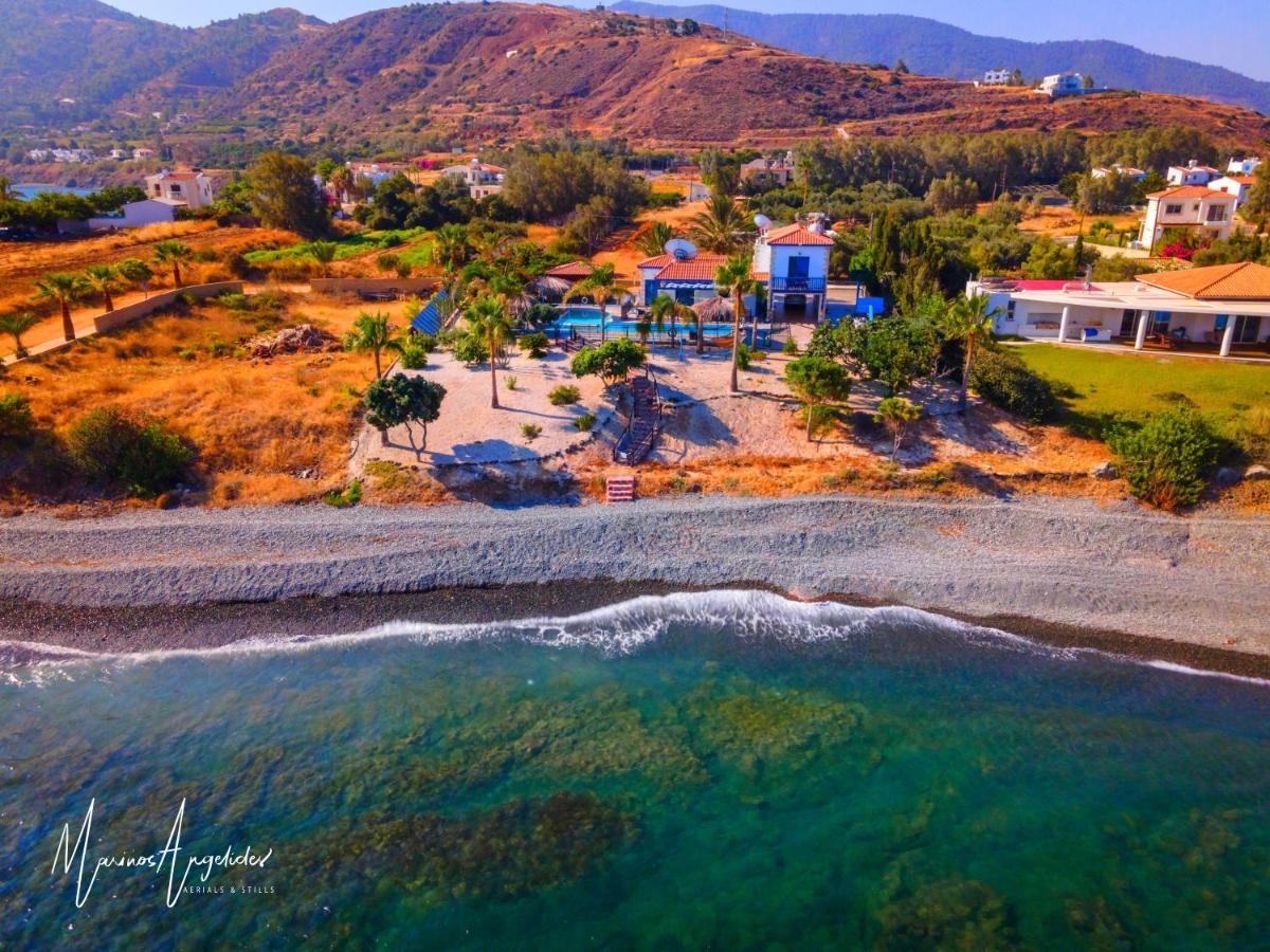 Astrofegia Beachfront Villa Pomos Eksteriør billede