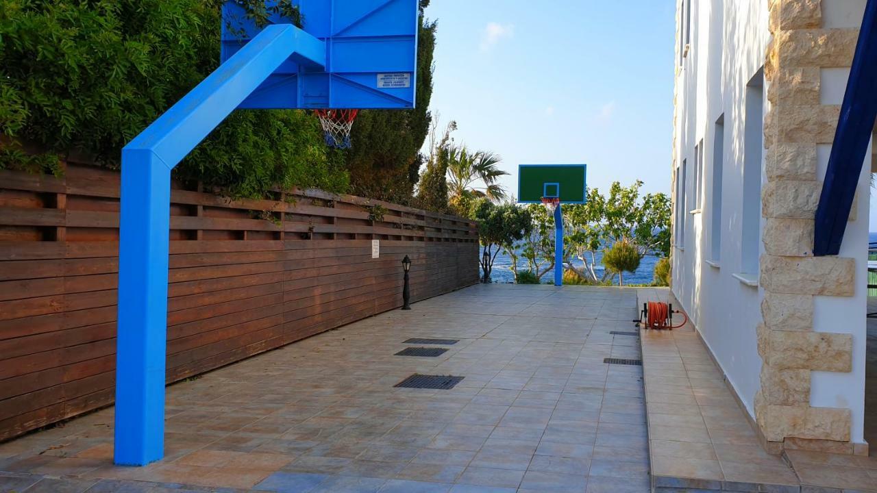 Astrofegia Beachfront Villa Pomos Eksteriør billede